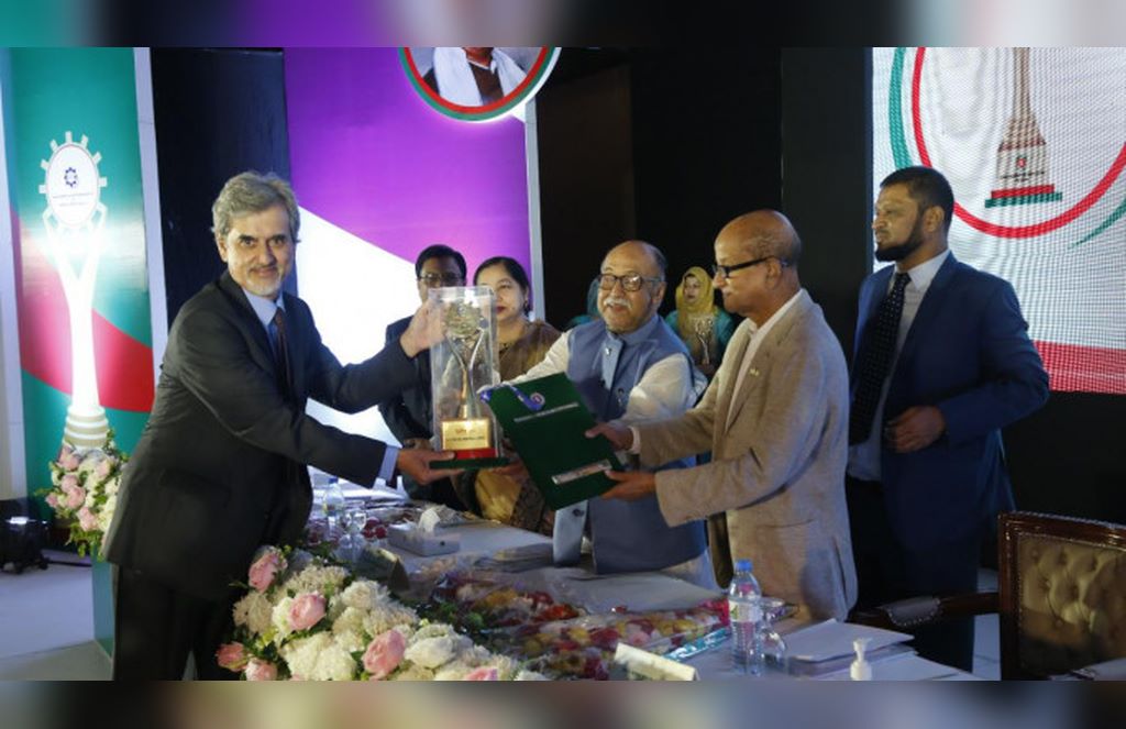 Pahartali Textile and Hosiery Mills, an export-oriented venture of MM Ispahani Limited won the National Productivity and Quality Excellence Award 2020. 